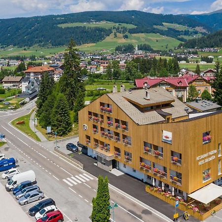 דוביאקו Hotel Dolomiten מראה חיצוני תמונה