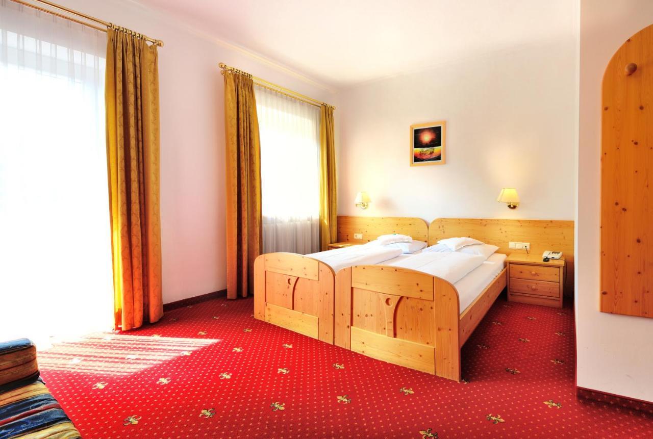 דוביאקו Hotel Dolomiten מראה חיצוני תמונה