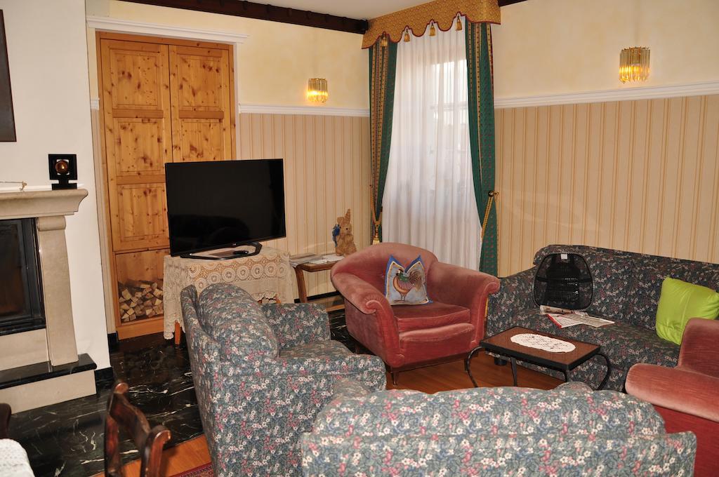 דוביאקו Hotel Dolomiten מראה חיצוני תמונה